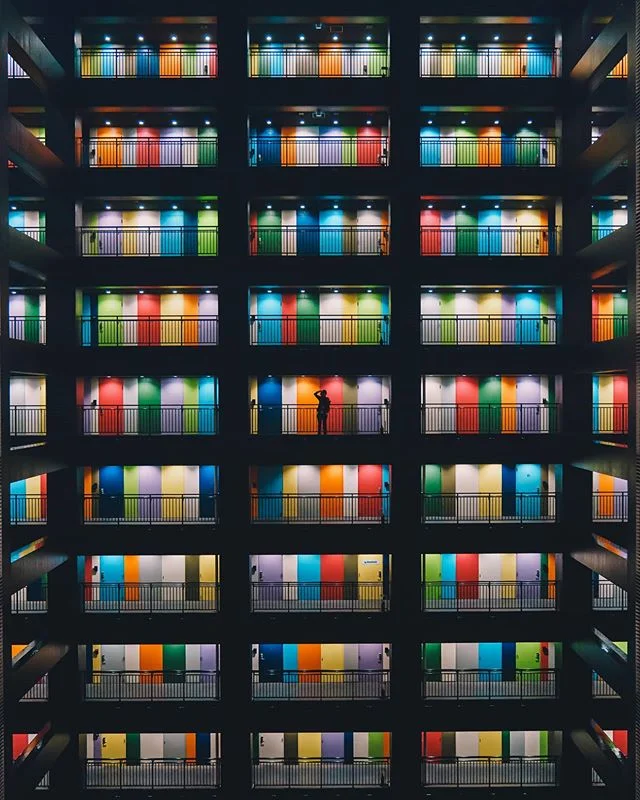 photos du japon portes couleurs