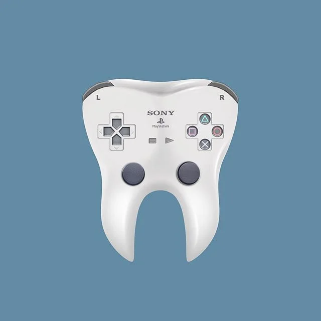 #sony #sonyplaystation #playstation #playstation4 #playstation2 #playstation1 #controller #joystick #remotecontrol #tooth #teeth #dental #dentalhygienist #zahn #zahnarzt #dentist #dent #gamingsetup #gamingroom #gamingsetup #gamescom #futuremodel #surrealism #art_spotlight #surrealart #collageart #mrtwiice