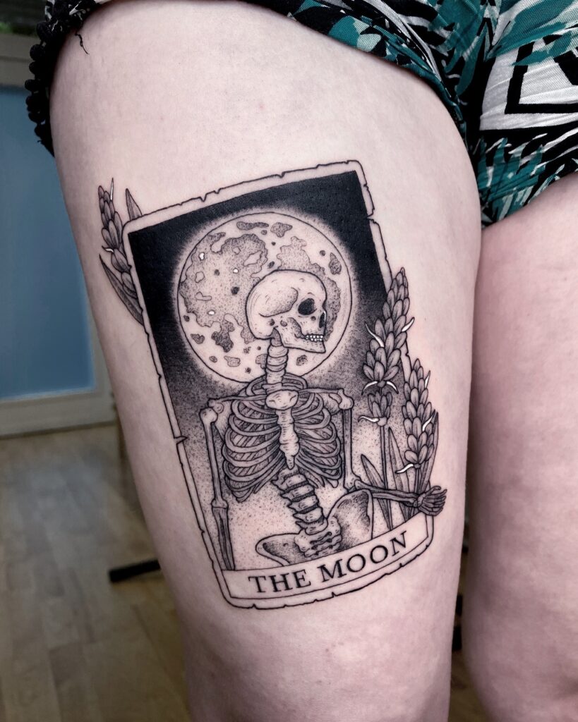 tatouage carte the moon
