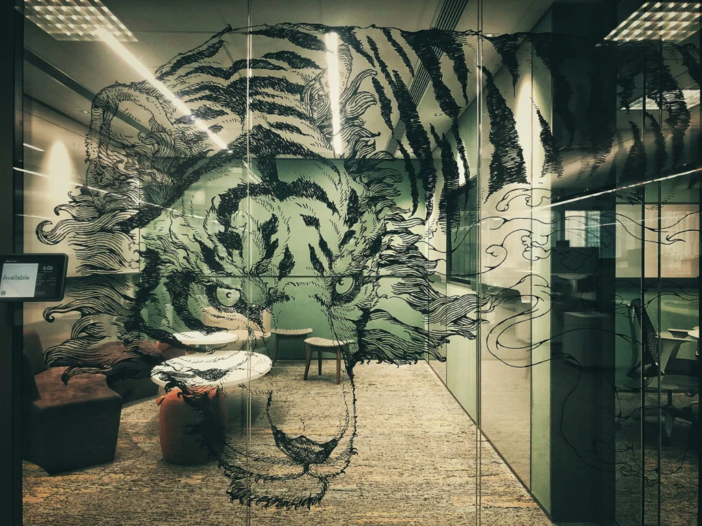 Les illustrations monumentales par Kristopher Ho