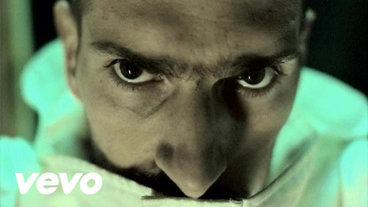 IAM en 1997 dans le clip L’Empire du côté obscur, époque L’École du micro d’argent