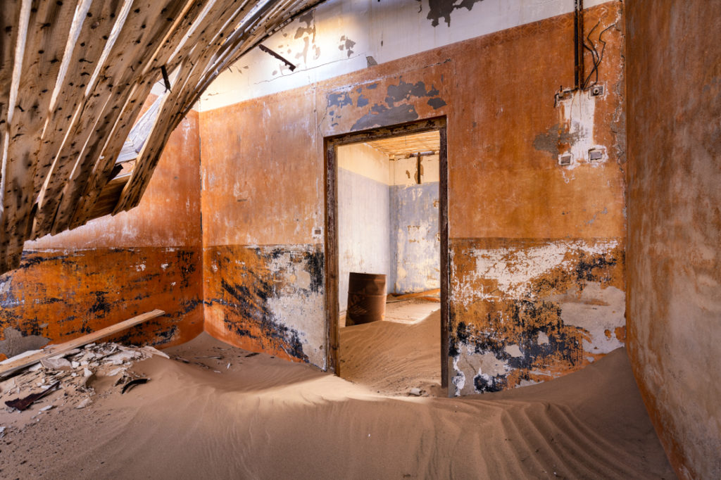 Uninhabited par James Kerwin