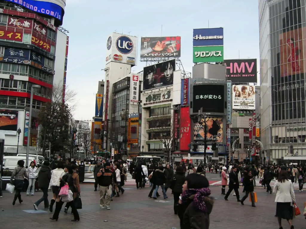 Le carrefour de Shibuya photographié en février 2005